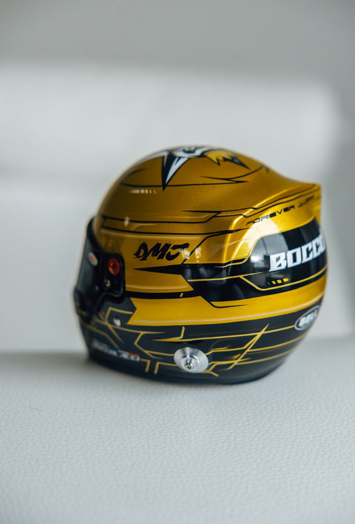 MINI CASQUE 2024